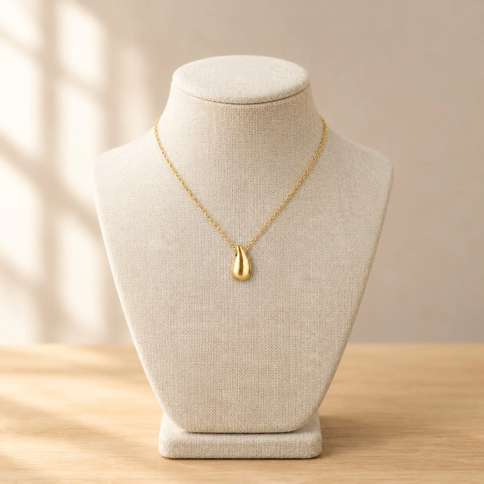 Collar Gota, foto 3