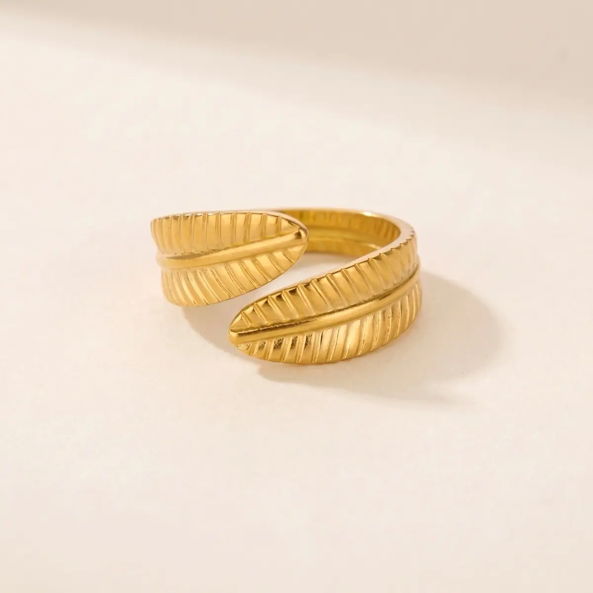 Anillo Hoja Envolvente